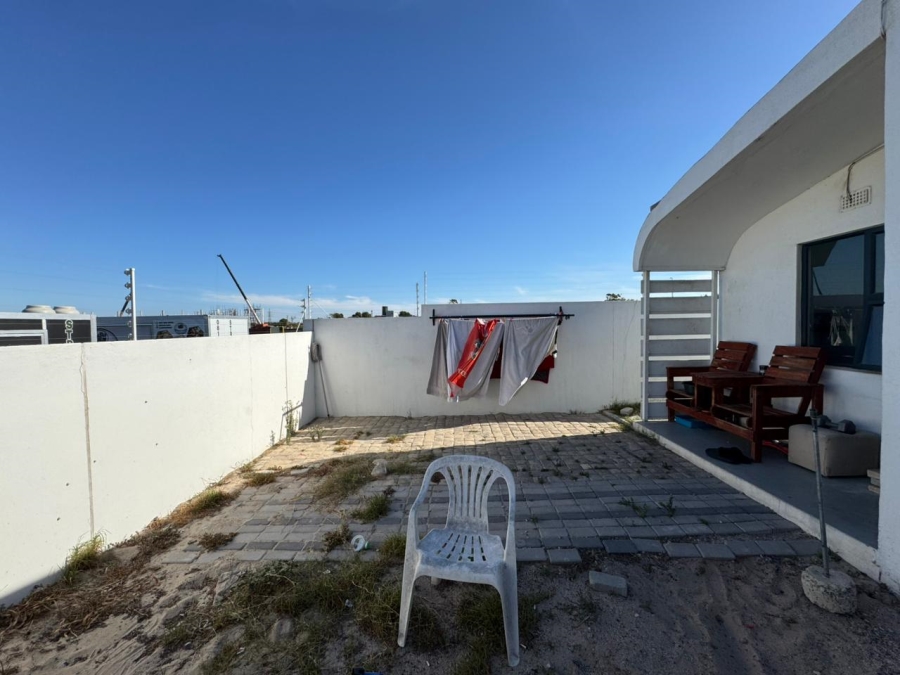 2 Bedroom Property for Sale in The Connifers Western Cape
